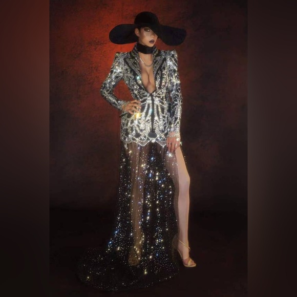 Black and Silver Diamond Long Blazer Dress - Picture 10 of 10